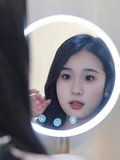 救手残党让化妆变得得心应手不朽情缘手机版歌岚美妆镜拯